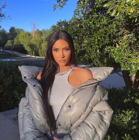 Kim Kardashian strike a pose.